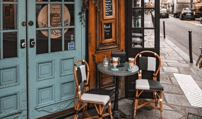 Kadıköy’de Kafe Kültürü: Lezzet ve Sosyalliğin Buluşma Noktası